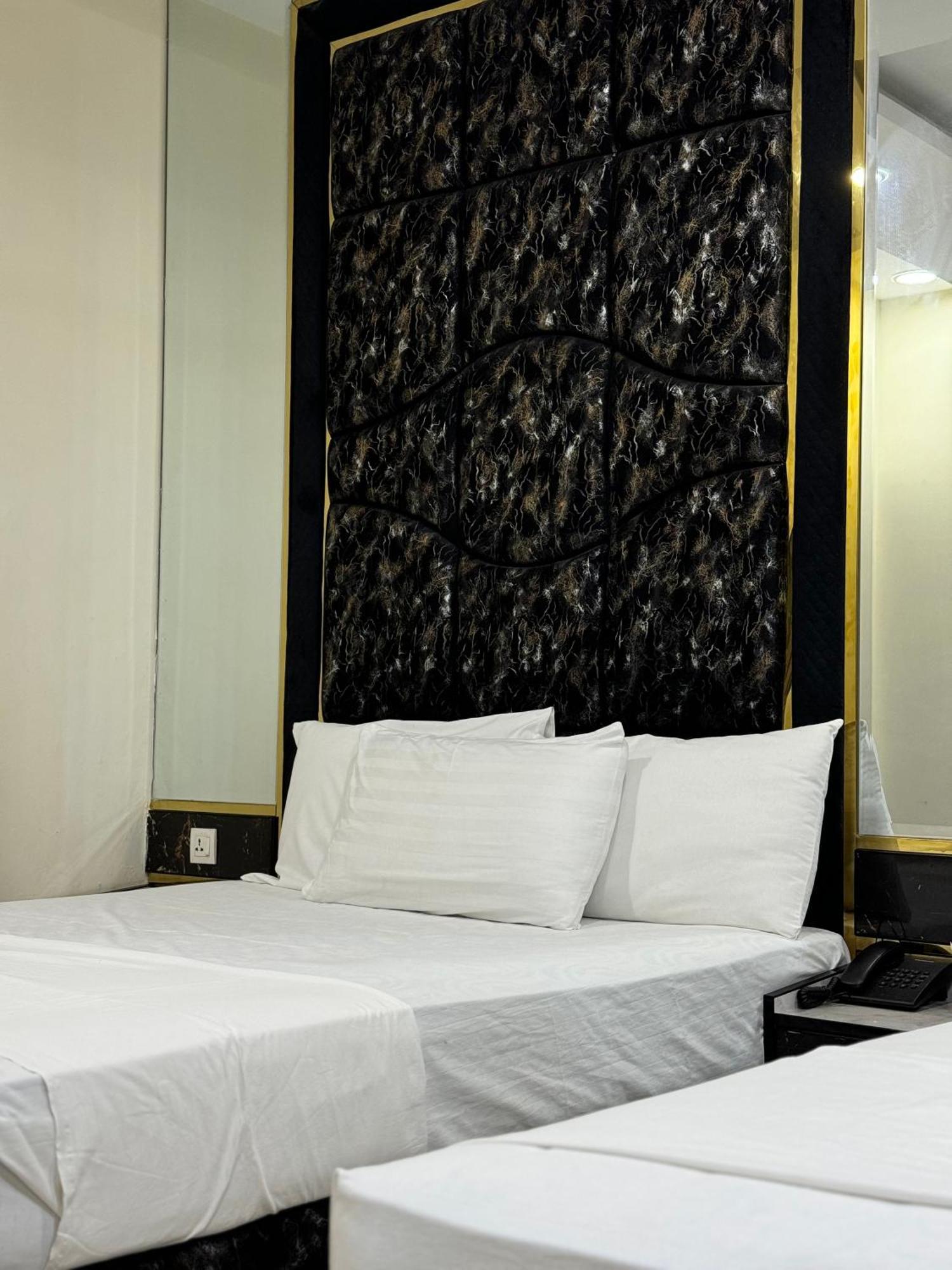 איסלמאבד Rose Valet Guest House מראה חיצוני תמונה