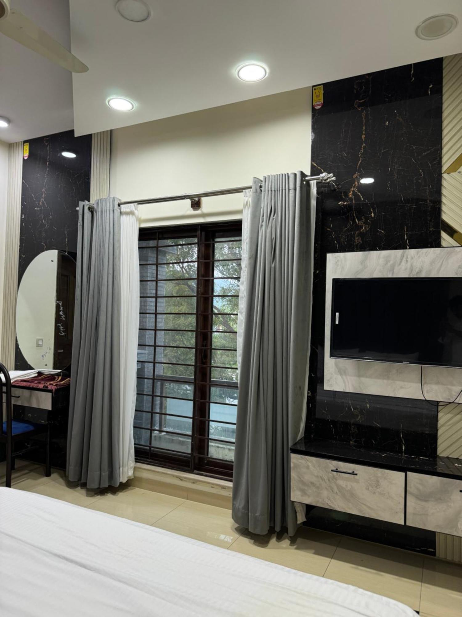 איסלמאבד Rose Valet Guest House מראה חיצוני תמונה