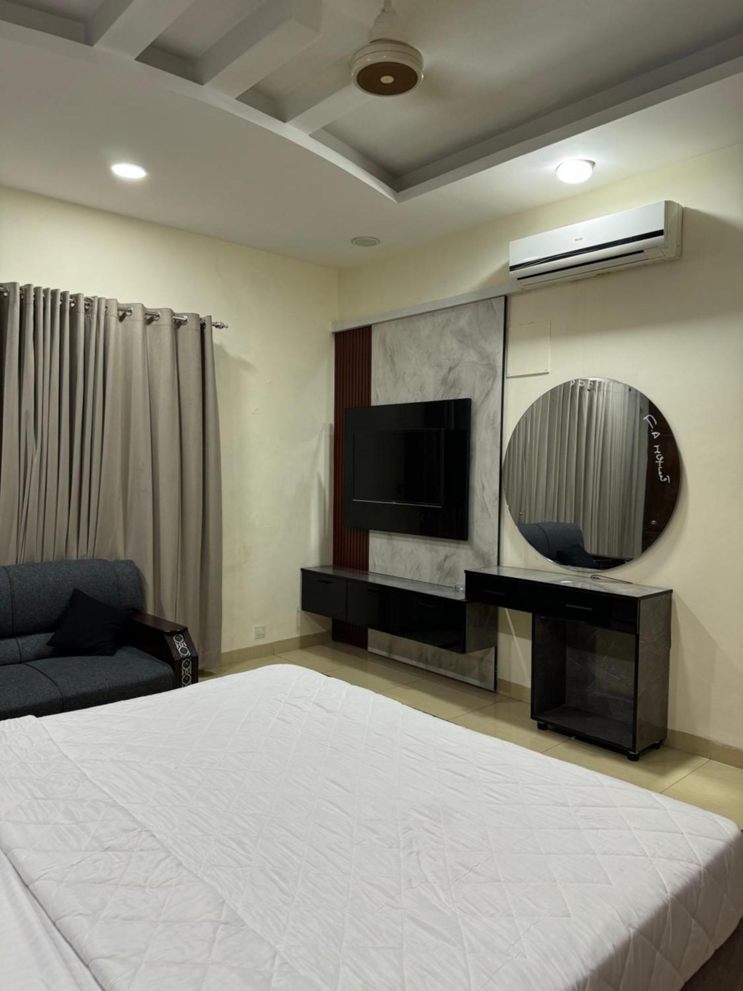 איסלמאבד Rose Valet Guest House מראה חיצוני תמונה