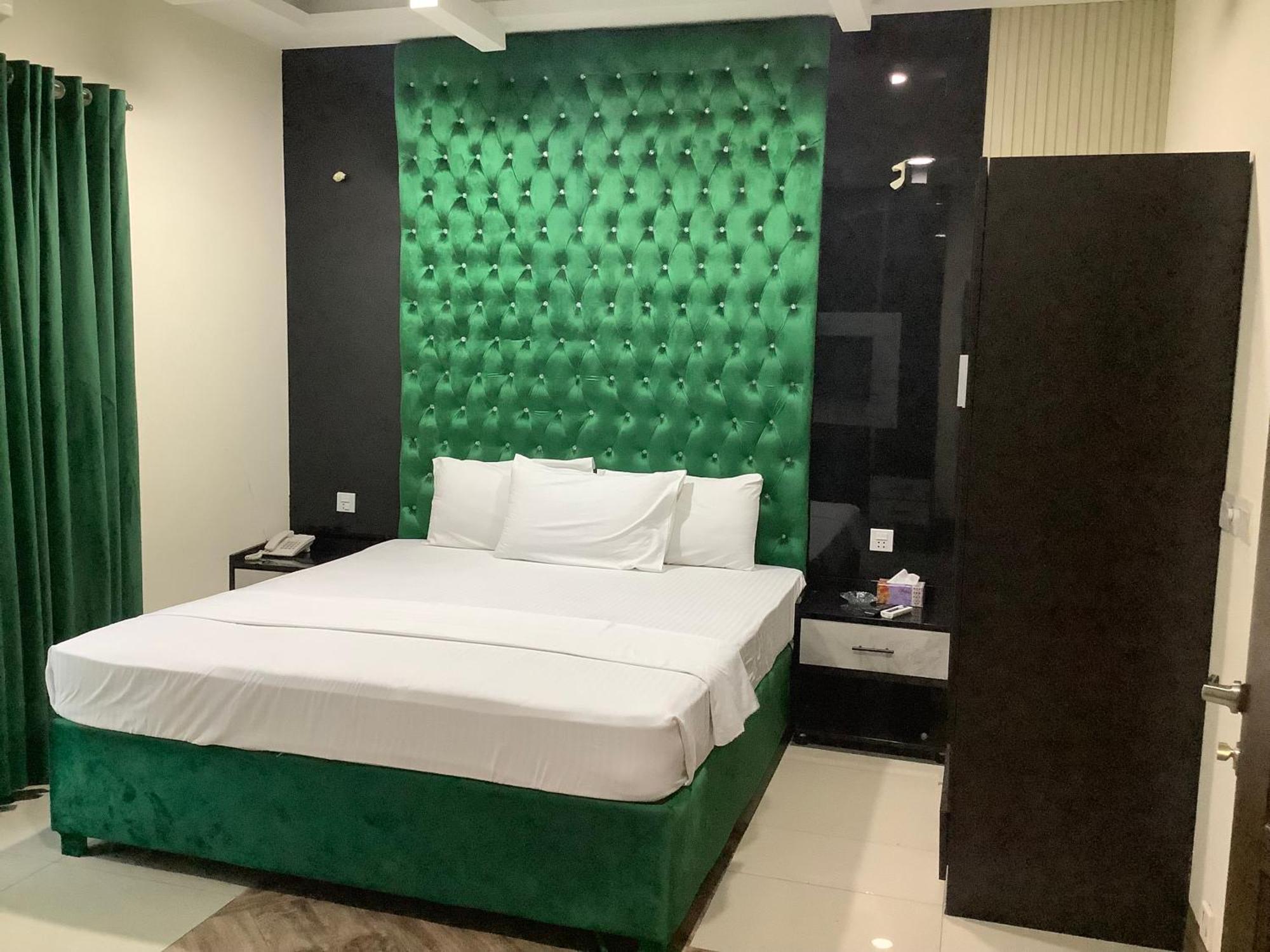 איסלמאבד Rose Valet Guest House מראה חיצוני תמונה
